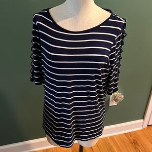 ❄️Womens French Laundry shirt.  Size‎ L